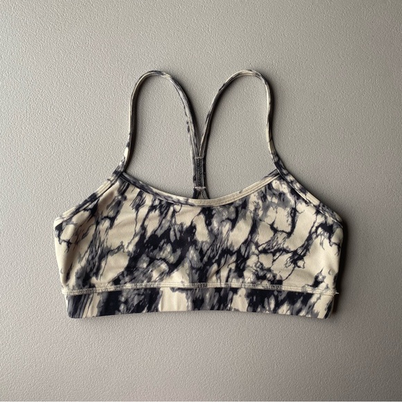 Lululemon Flow Y Nulu Bra - Picture 1 of 4